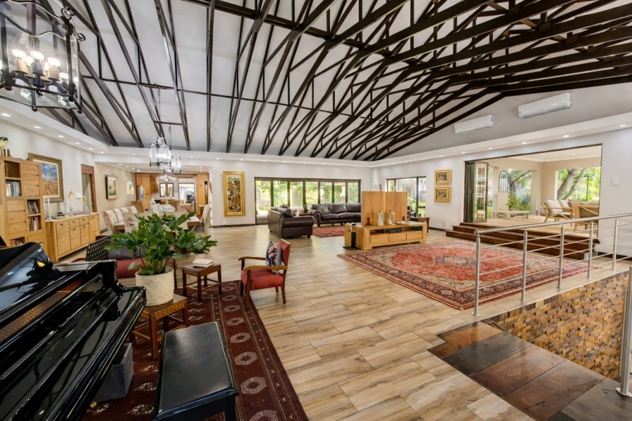 6 Bedroom Property for Sale in Cashan North West